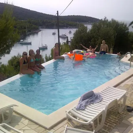 Solea A3 * Hvar Town